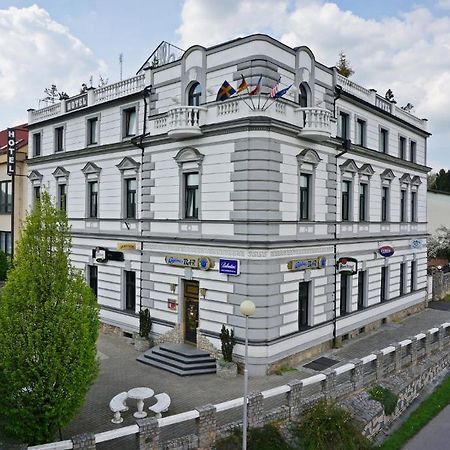 Hotel Cade Písek Eksteriør billede
