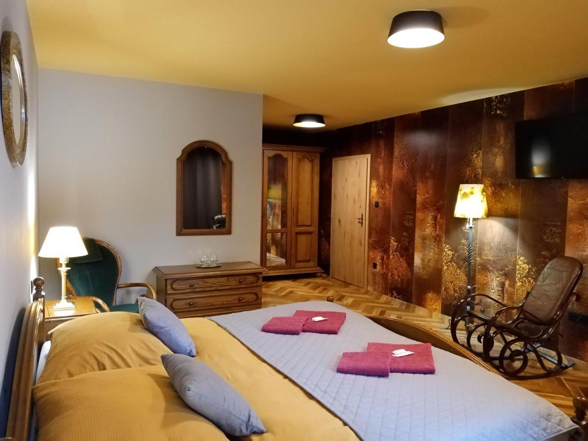 Hotel Cade Písek Eksteriør billede